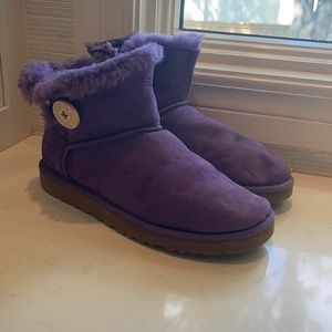 Ugg Women’s Mini Bailey Button Boots